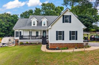 238 Apple Valley Road, Commerce, GA 30529