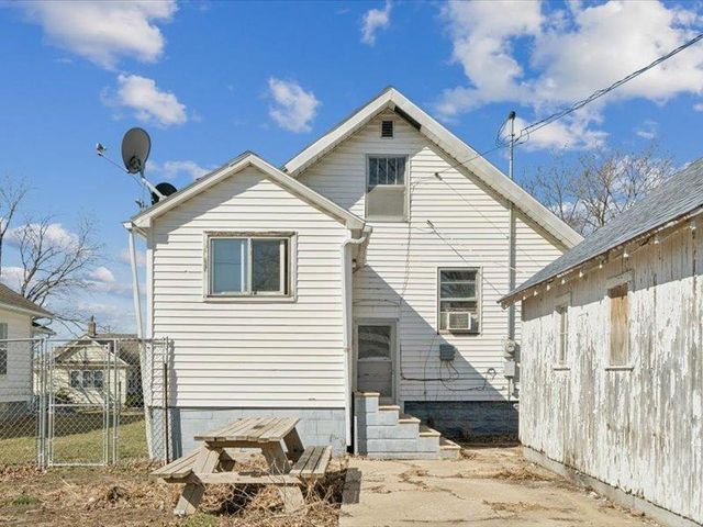 519 2nd Ave NW, Oelwein, IA 50662