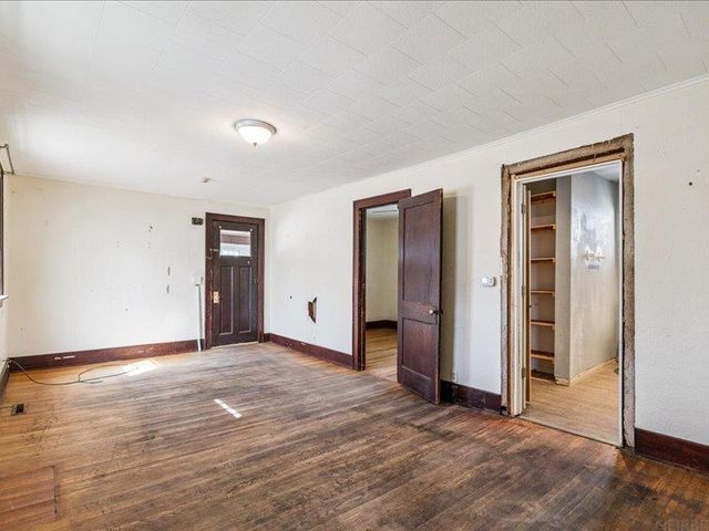 519 2nd Ave NW, Oelwein, IA 50662