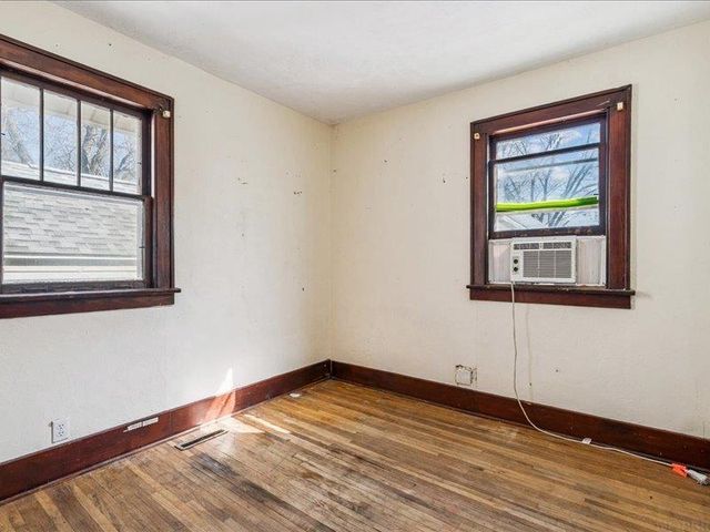 519 2nd Ave NW, Oelwein, IA 50662