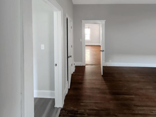 809 S Missouri Avenue, Springfield, MO 65806