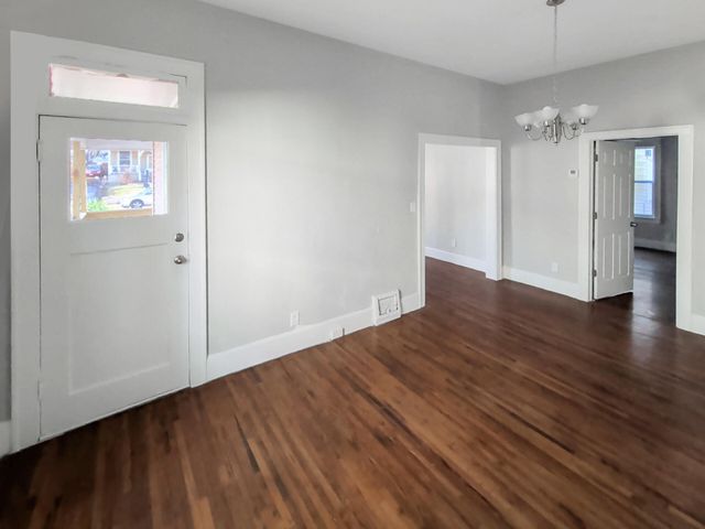 809 S Missouri Avenue, Springfield, MO 65806