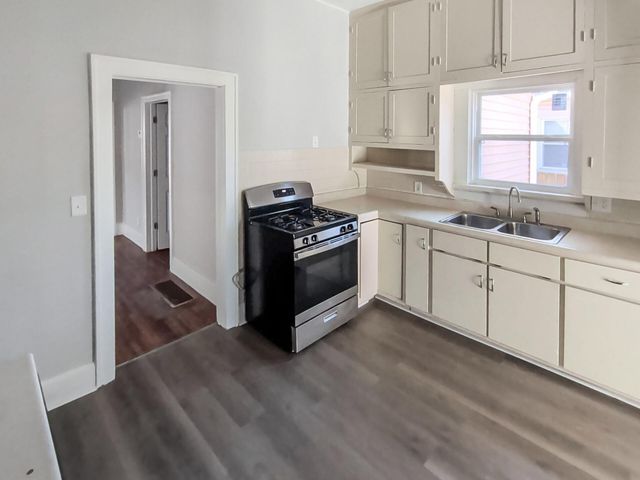 809 S Missouri Avenue, Springfield, MO 65806