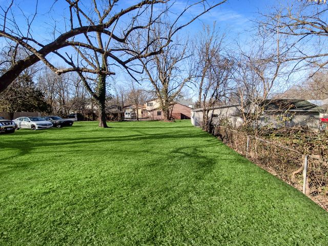 809 S Missouri Avenue, Springfield, MO 65806