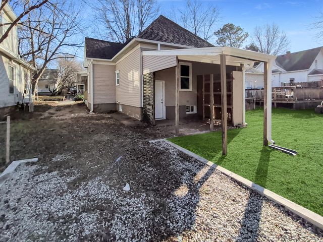 809 S Missouri Avenue, Springfield, MO 65806