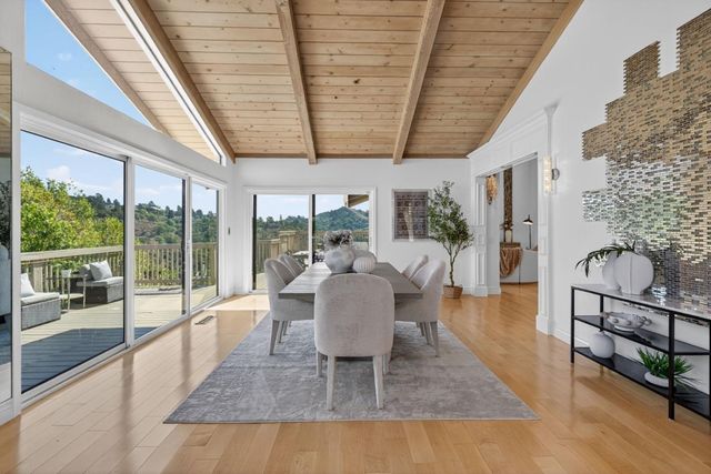 30 Bluebell Lane, Hillsborough, CA 94010