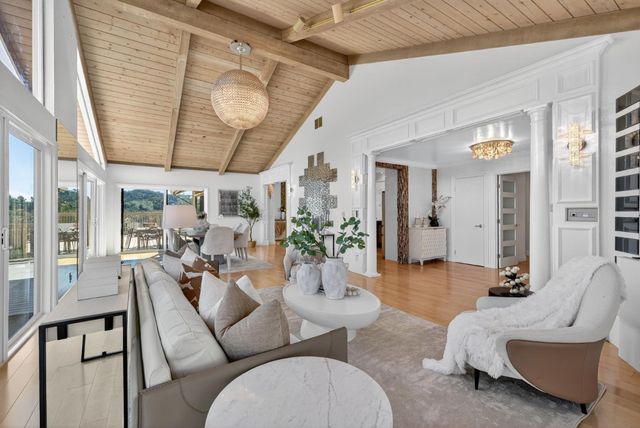 30 Bluebell Lane, Hillsborough, CA 94010