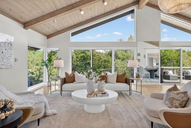 30 Bluebell Lane, Hillsborough, CA 94010