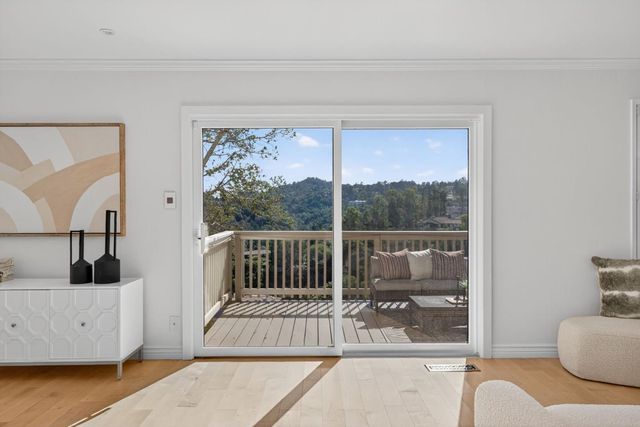 30 Bluebell Lane, Hillsborough, CA 94010