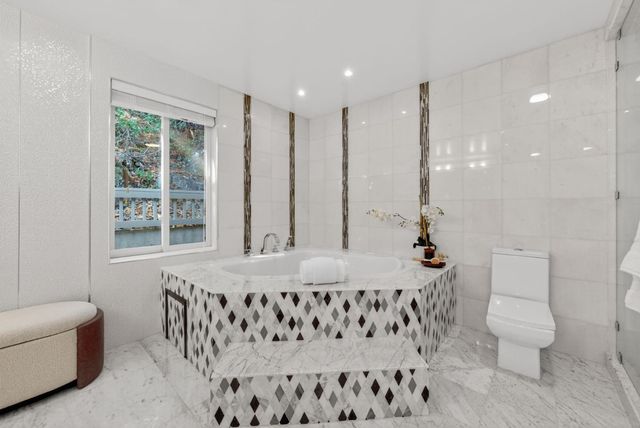 30 Bluebell Lane, Hillsborough, CA 94010