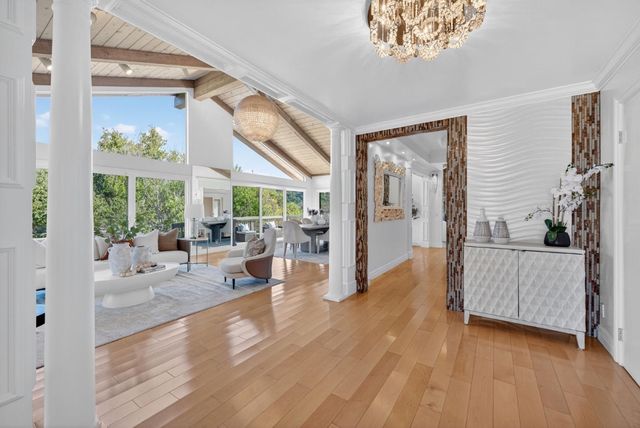 30 Bluebell Lane, Hillsborough, CA 94010