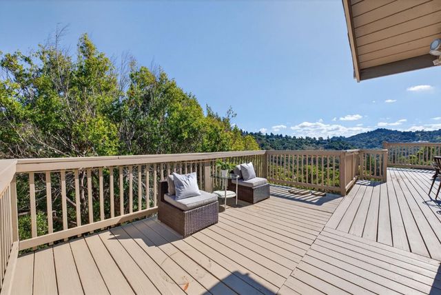 30 Bluebell Lane, Hillsborough, CA 94010