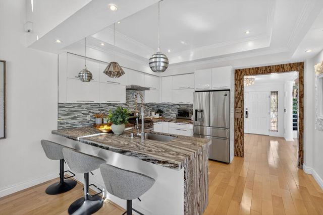 30 Bluebell Lane, Hillsborough, CA 94010