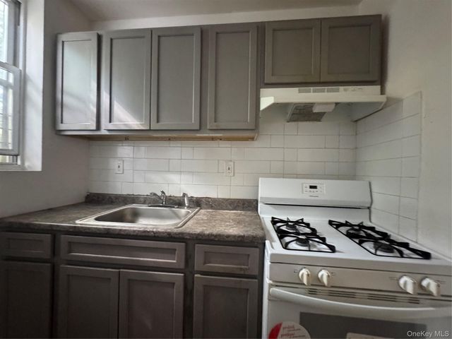 2263 Ryer Avenue, Bronx, NY 10457