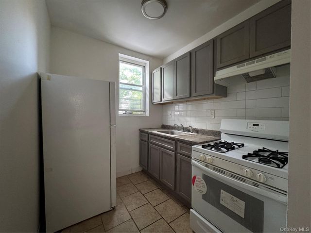2263 Ryer Avenue, Bronx, NY 10457