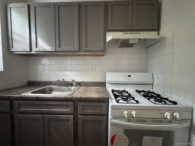 2263 Ryer Avenue, Bronx, NY 10457