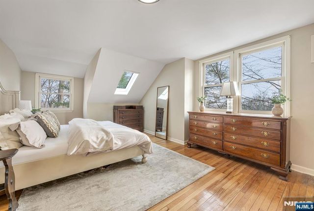 22 Knollwood Drive, Ho-ho-kus, NJ 07423