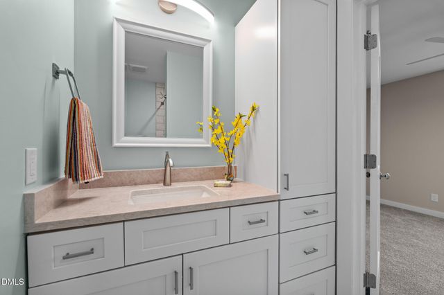 220 Elizabeth Street Apt C10, Chapel Hill, NC 27514