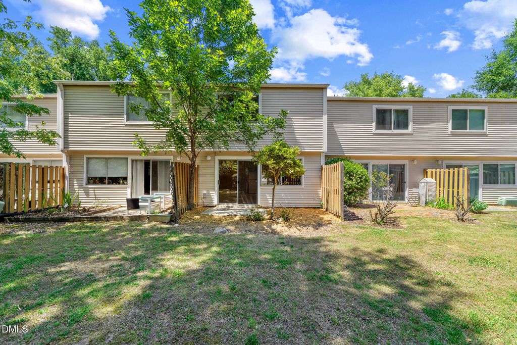 220 Elizabeth Street Apt C10, Chapel Hill, NC 27514