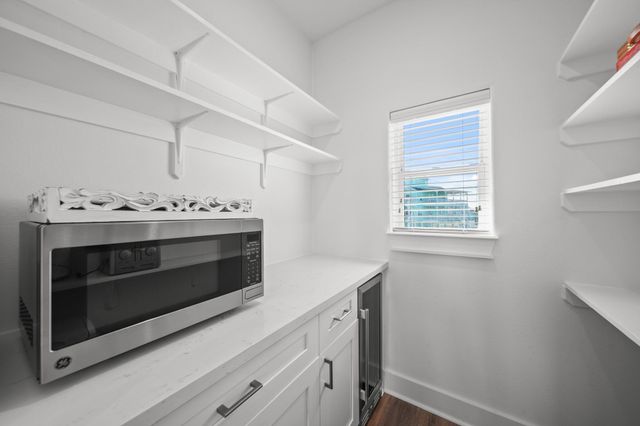 23194 Camino Street, Galveston, TX 77554