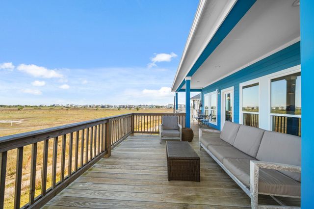 23194 Camino Street, Galveston, TX 77554
