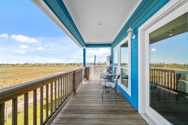 23194 Camino Street, Galveston, TX 77554