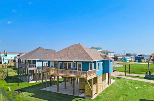 23194 Camino Street, Galveston, TX 77554