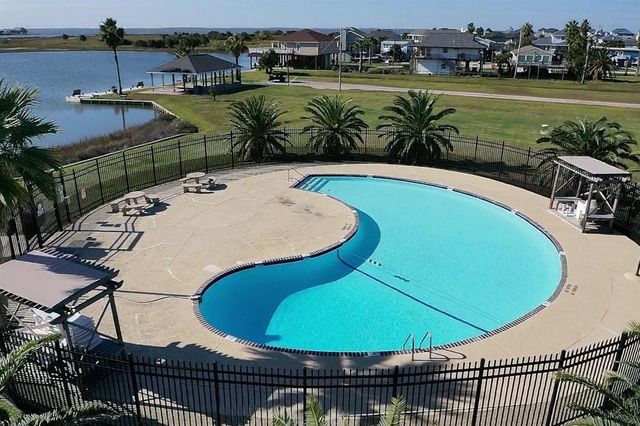 23194 Camino Street, Galveston, TX 77554