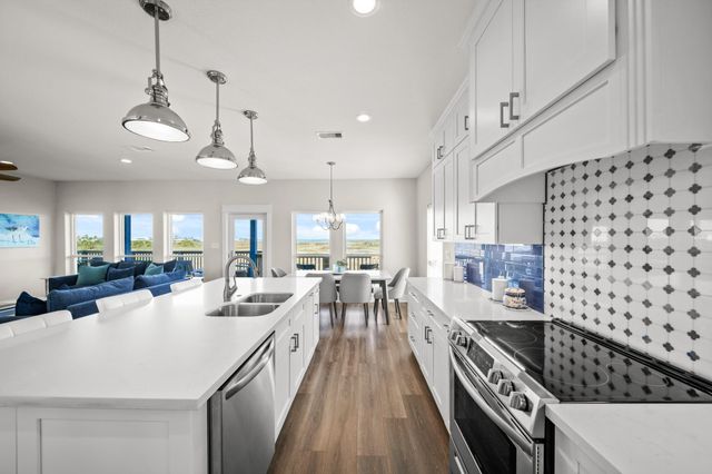 23194 Camino Street, Galveston, TX 77554