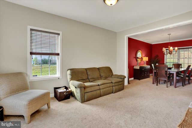 21 SAWGRASS DR, Reading, PA 19606