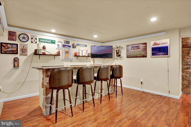 21 SAWGRASS DR, Reading, PA 19606