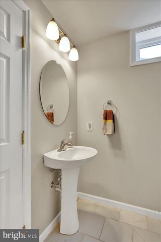 21 SAWGRASS DR, Reading, PA 19606