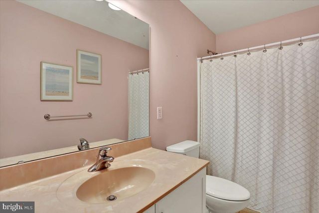 21 SAWGRASS DR, Reading, PA 19606