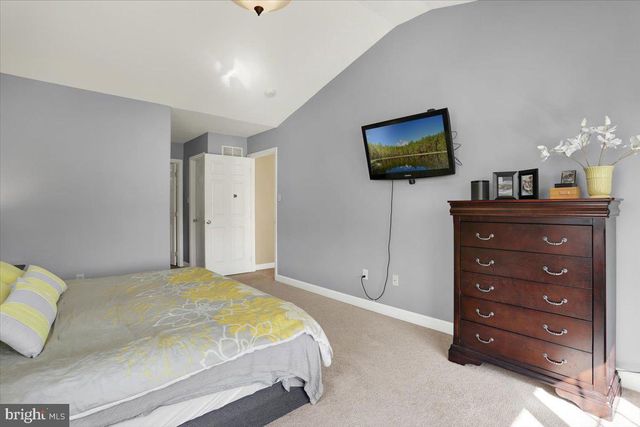 21 SAWGRASS DR, Reading, PA 19606