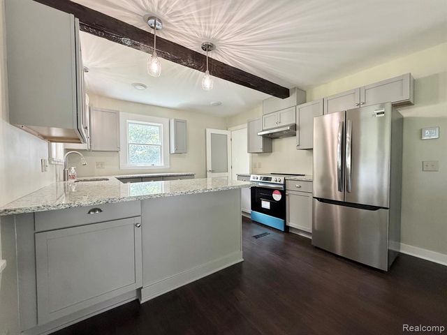 11614 Schram Street, Grand Blanc, MI 48439