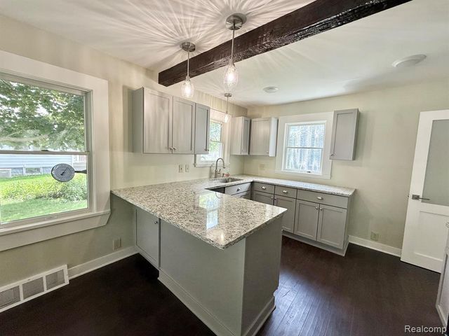 11614 Schram Street, Grand Blanc, MI 48439