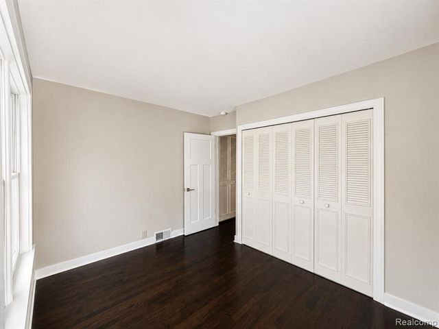 11614 Schram Street, Grand Blanc, MI 48439