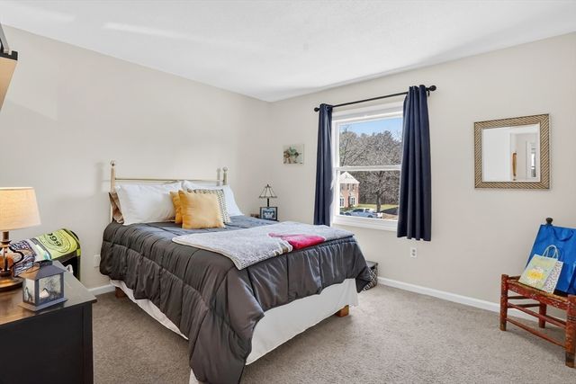80 Yorktown Dr 80, Springfield, MA 01108