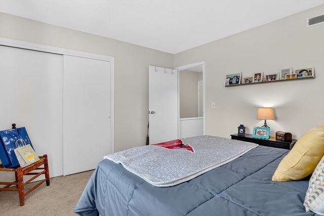 80 Yorktown Dr 80, Springfield, MA 01108