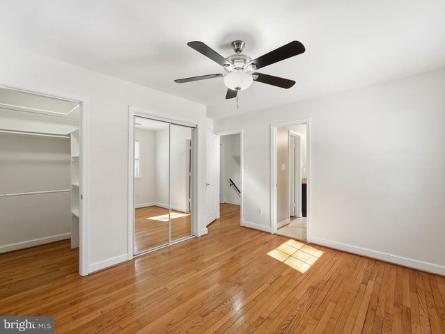 3015 CRANE DR, Falls Church, VA 22042