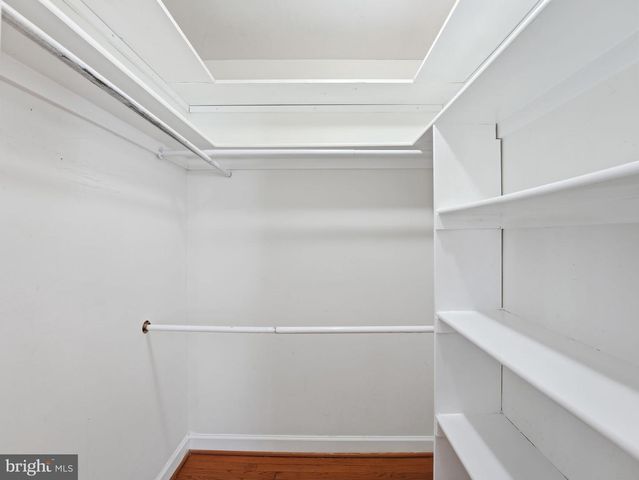 3015 CRANE DR, Falls Church, VA 22042