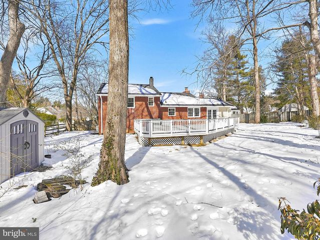 3015 CRANE DR, Falls Church, VA 22042