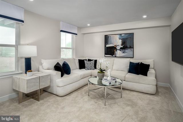 66 RAIL YARD DR, Enola, PA 17025