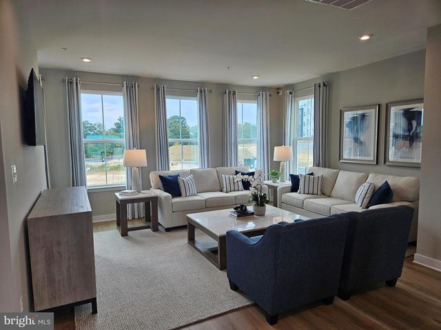 66 RAIL YARD DR, Enola, PA 17025