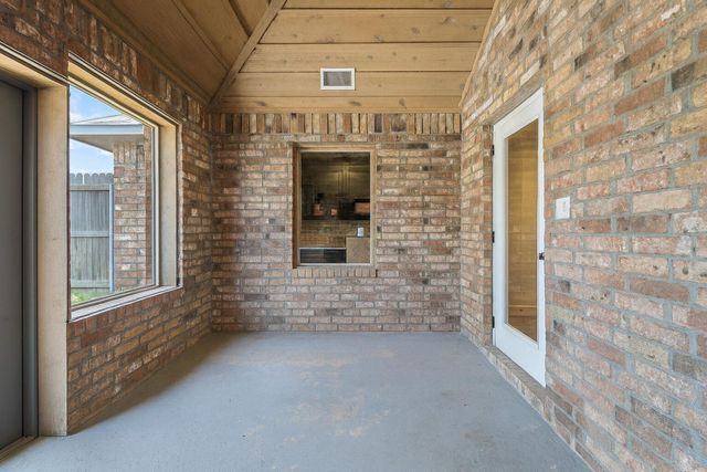 10305 Avenue X, Lubbock, TX 79423