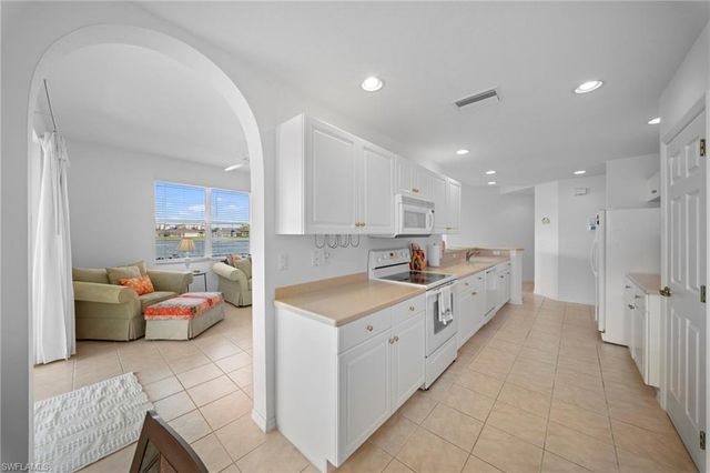 4206 Liron AVE 101, Fort Myers, FL 33916