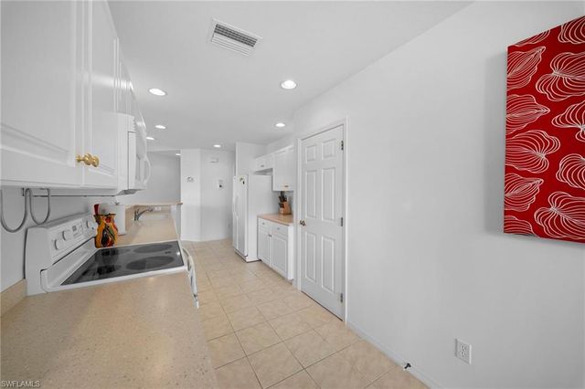 4206 Liron AVE 101, Fort Myers, FL 33916