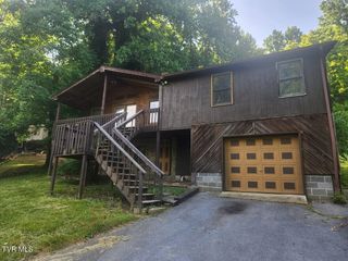 1111 Berry Road, Elizabethton, TN 37643