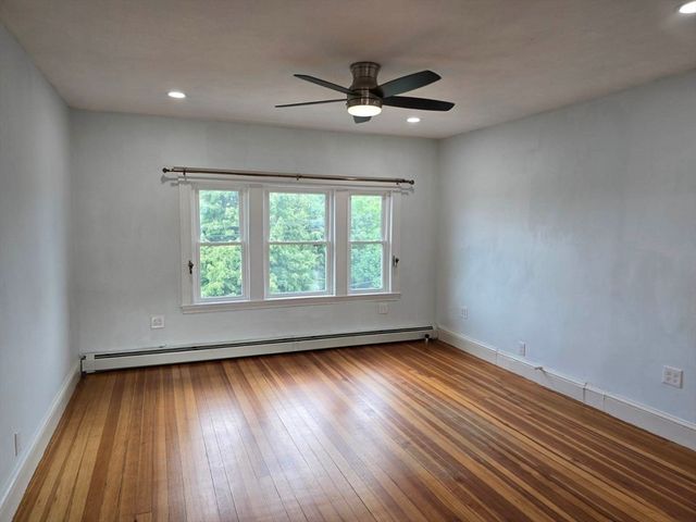 235 Washington Ave PH5, Winthrop, MA 02152