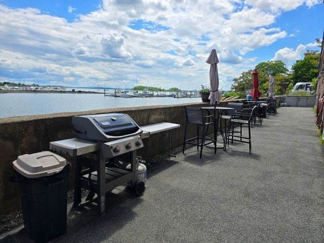 235 Washington Ave PH5, Winthrop, MA 02152